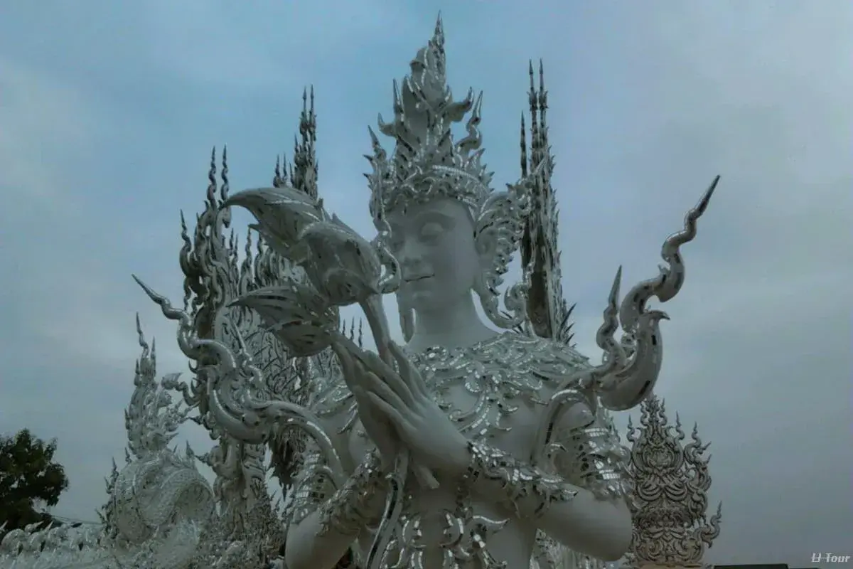 Chiang Rai Sight Seeing & Temples Half Day – Town - Image 1