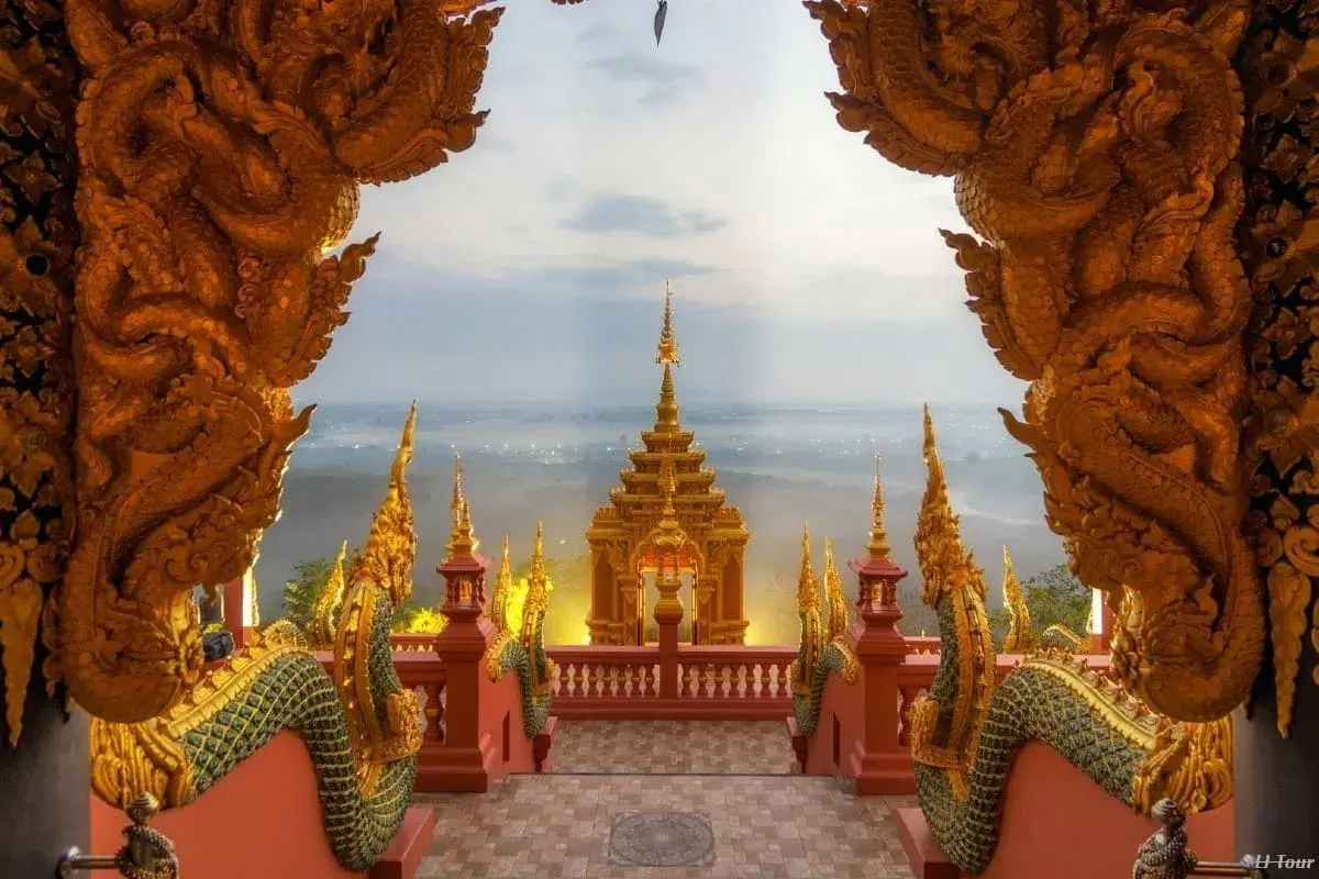 Lampang Horse, temple 2 days/ 1 Nights - Image 1