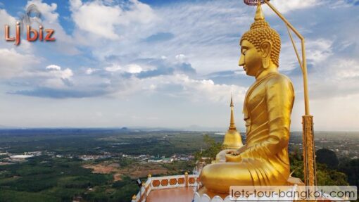 Wat Tham suae