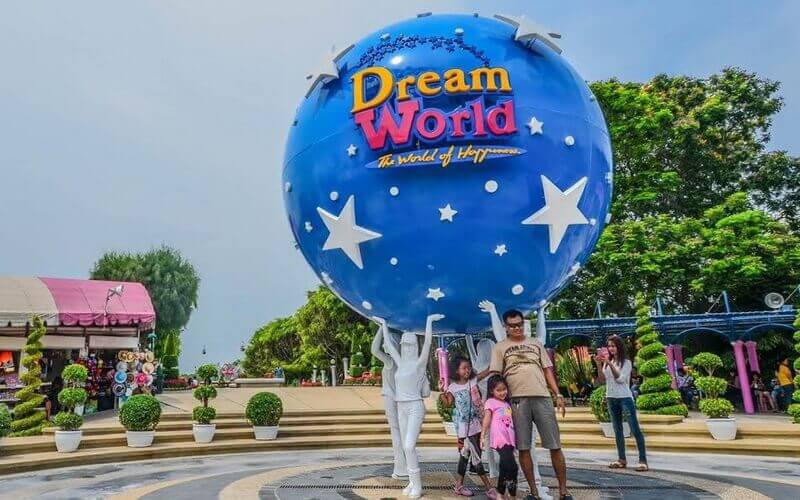 Dream World Bangkok , 6 reasons to visit & enjoy the ultimate amusement