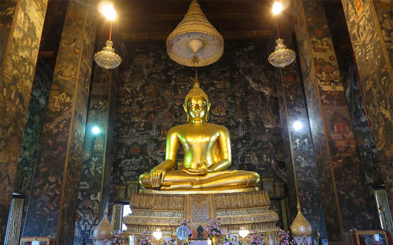 Wat Suthat Royal Temple - Places to visit in Bangkok