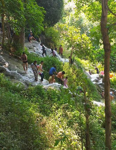 cnx-Bua-tong-waterfall-07