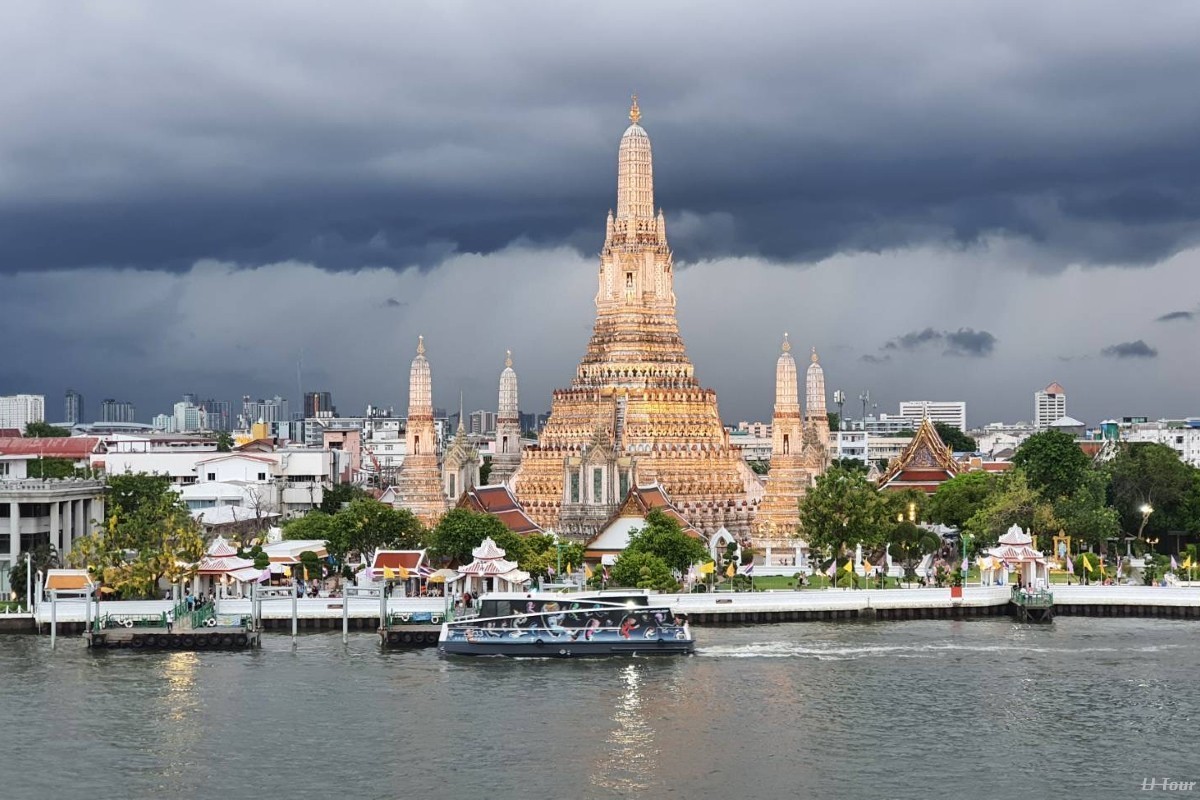 BKK Wat Arun 1200x800 River view